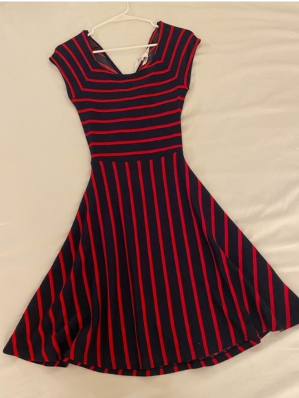 Market & Spruce Striped Knit Dress Navy Red Fit & Flare Open Back Stretch Large - Picture 2 of 8